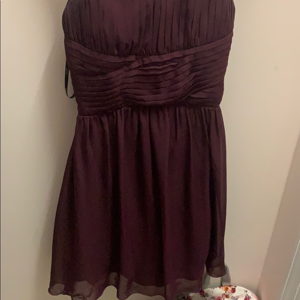 Maroon formal short dress with pearls